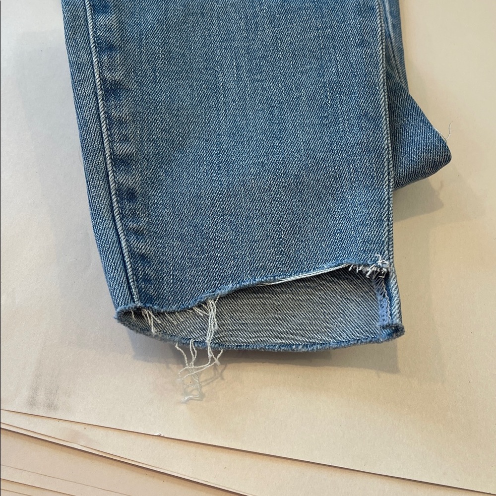 NWT Mother The Looker Step Ankle Fray Jeans – Wash: Despite Differences Size 25 - Picture 6 of 11